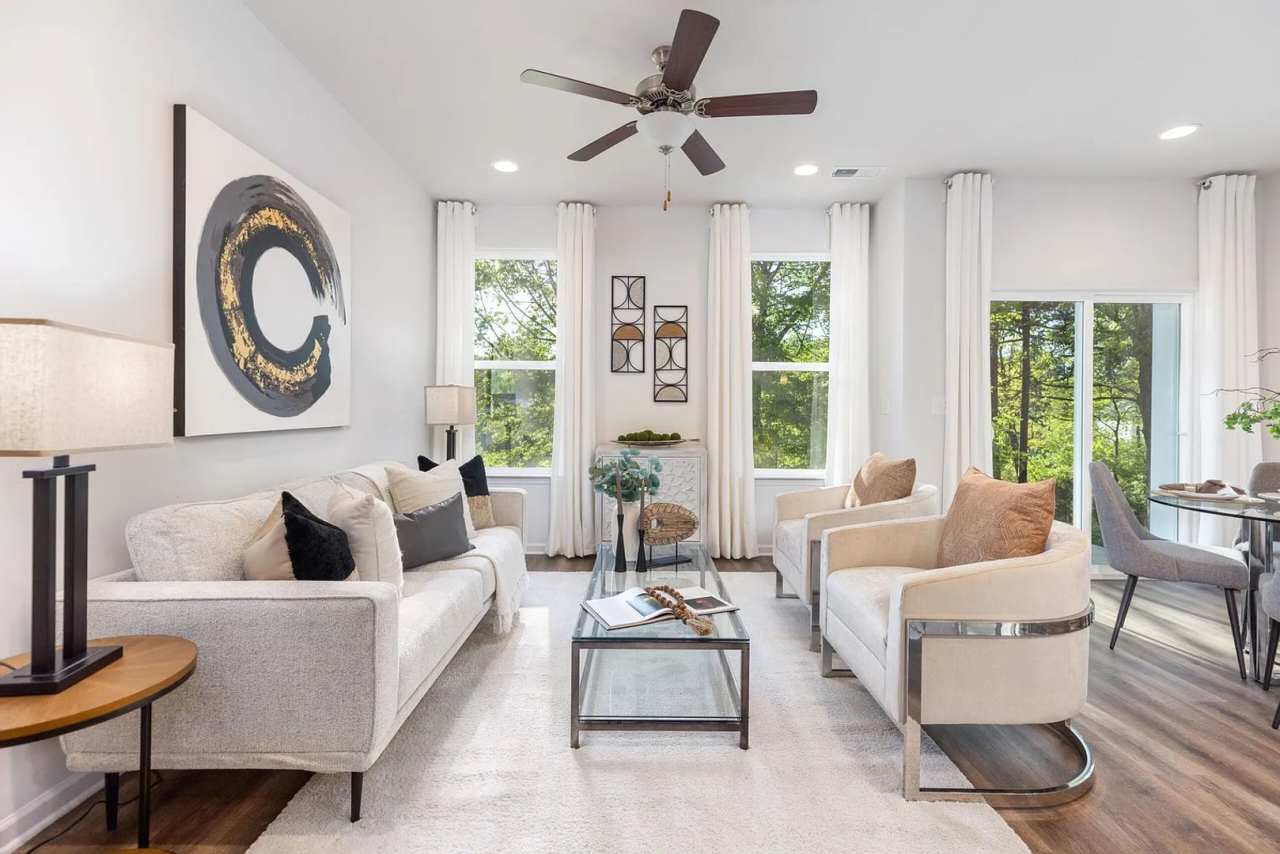 Room in 3 Bedroom Home at Pleasant Grove Rd