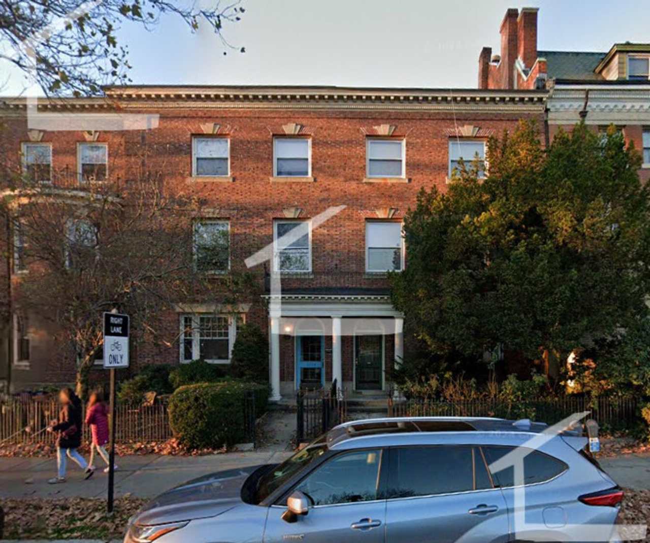 Huge 3 bed in Brookline