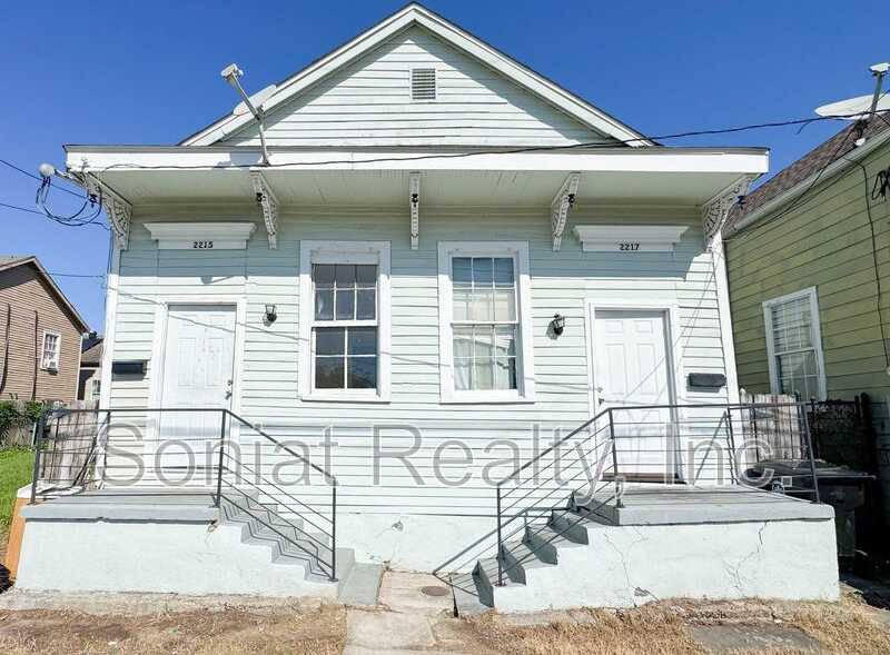 2215 N Galvez Street