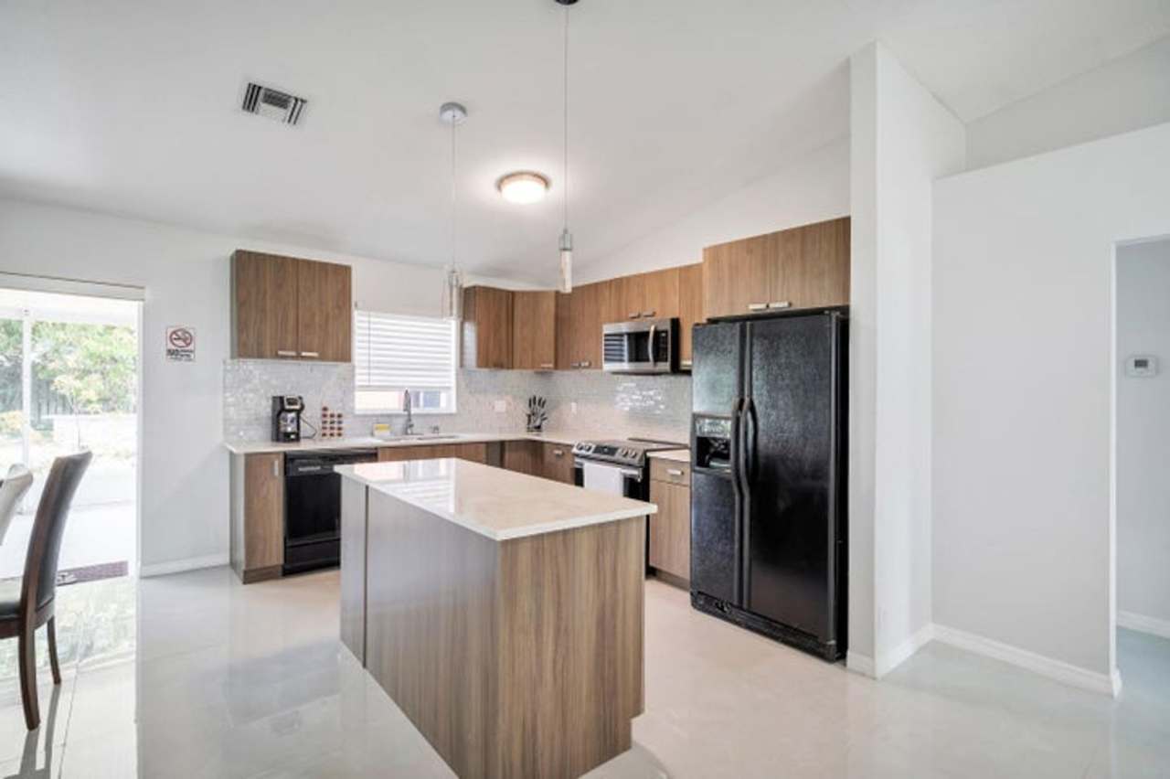 113 Madrid Street, Royal Palm Beach, FL 33411