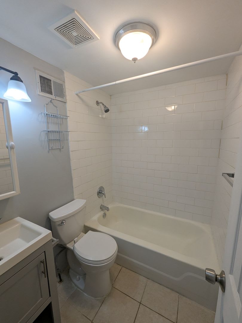 Detached Front Porch Home - West Philadelphia