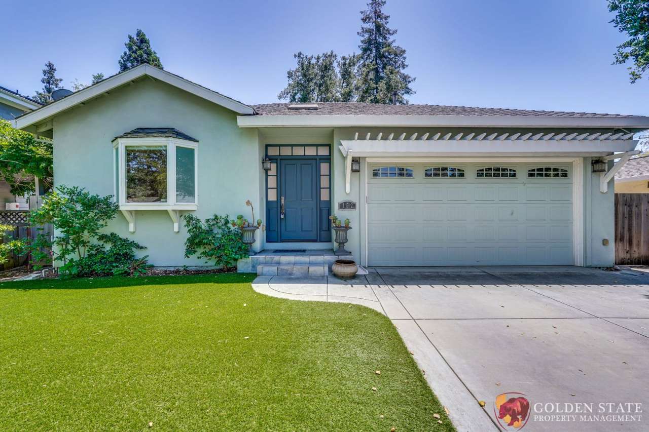 152 Pasa Robles Ave