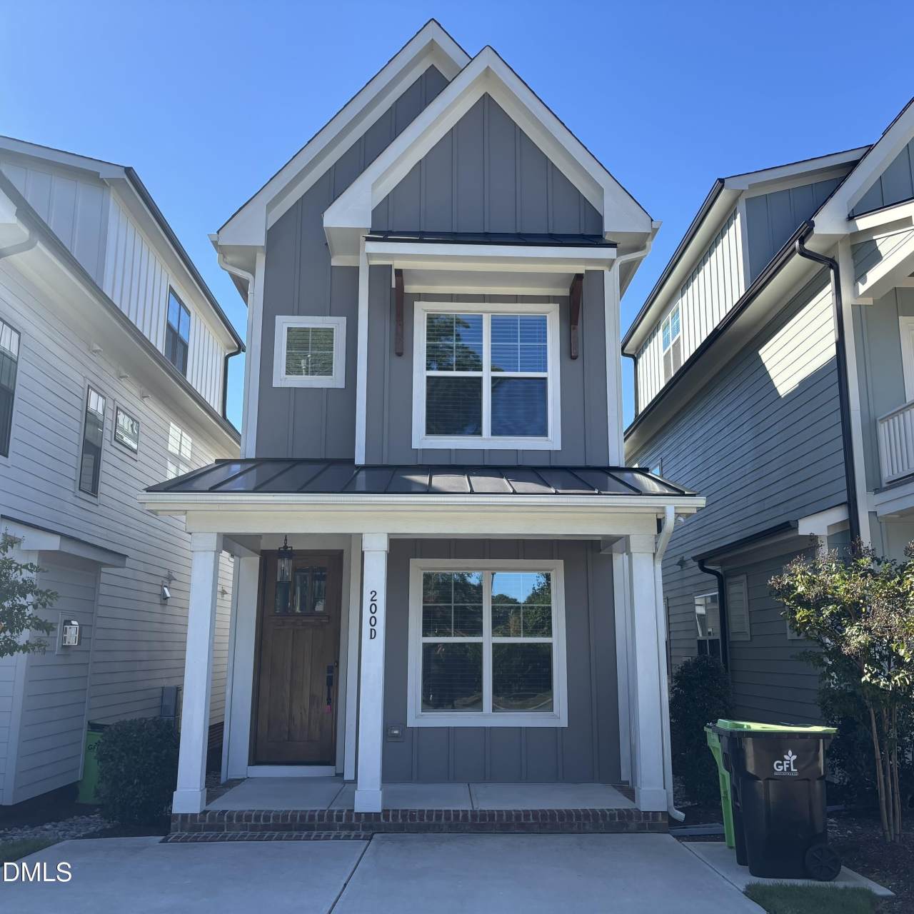 200 E Moore Street unit: D