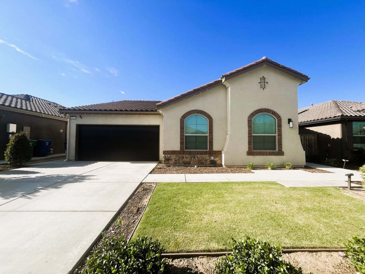 Stunning Luxury Home for Rent in Shafter