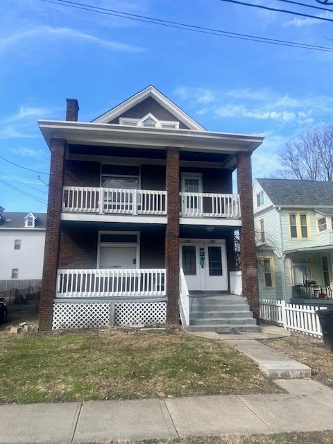 4011 Ivanhoe