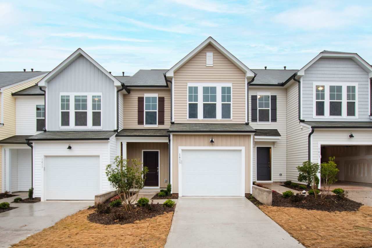 Well Appointed 3-Bedroom Townhome in Durham!