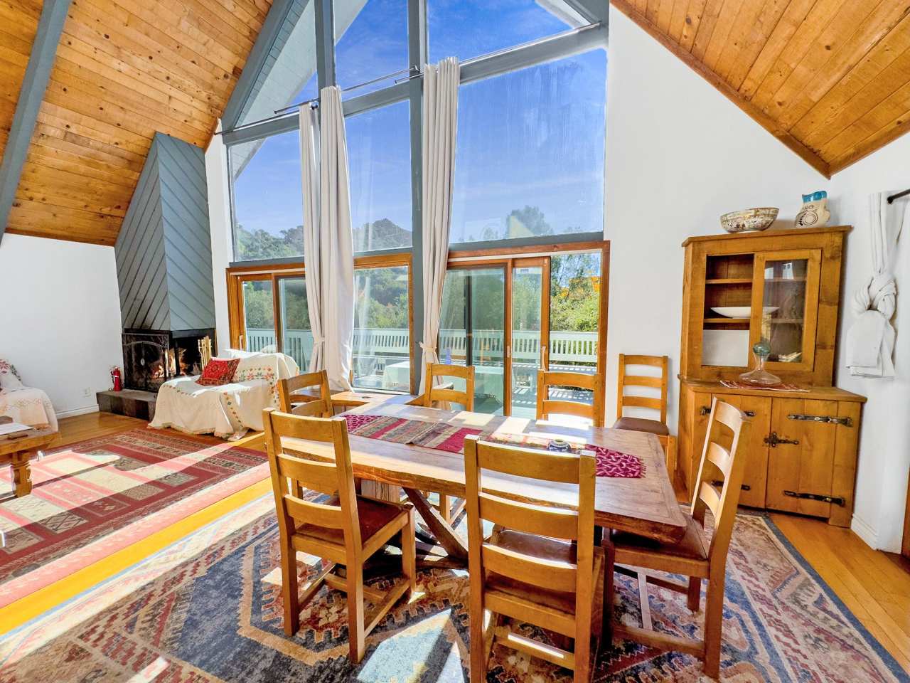 22012 Topanga School Rd