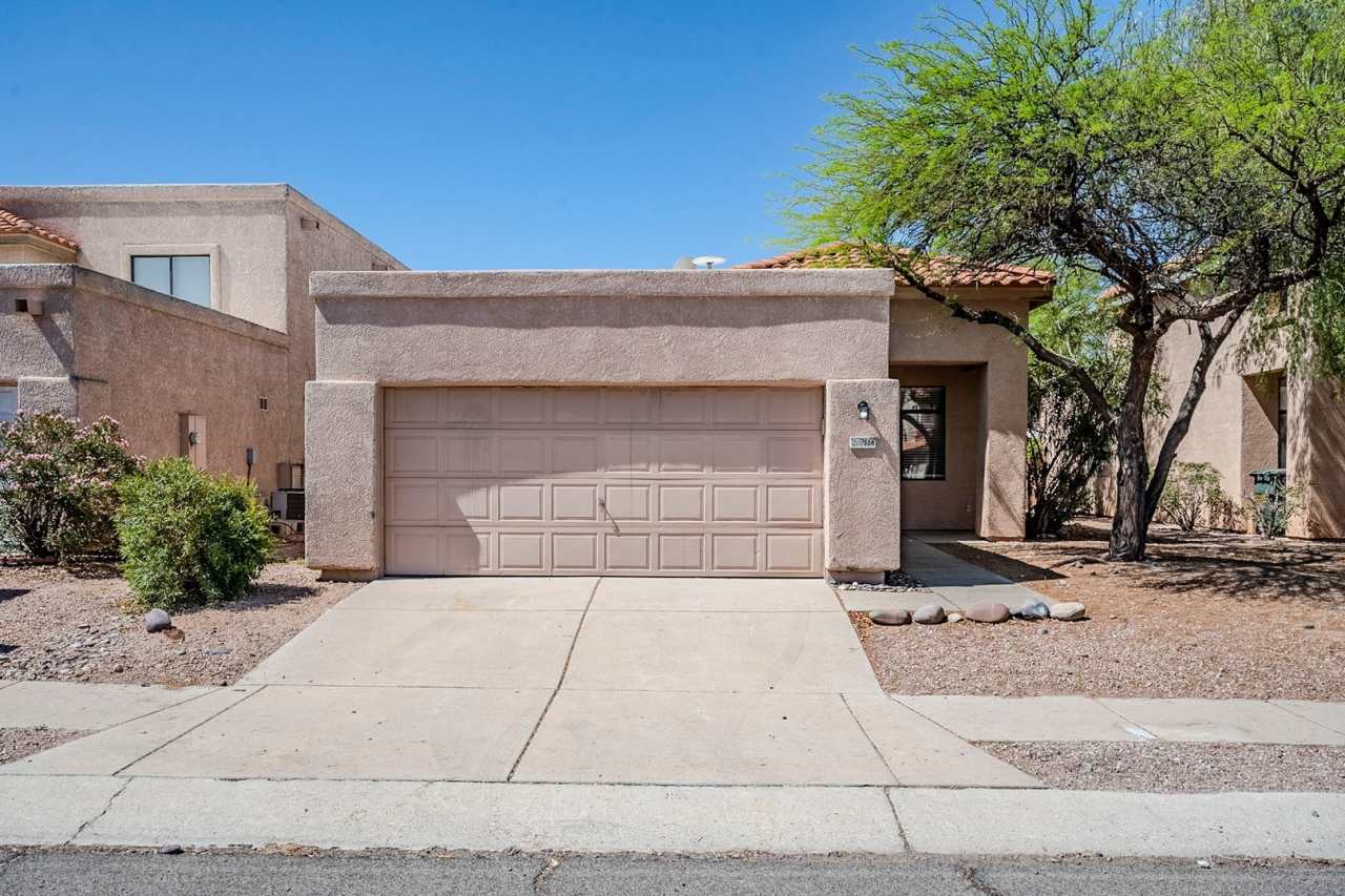 Pending/ Rented - Charming 3-bedroom, 2-bathroom home located in Rita Ranch