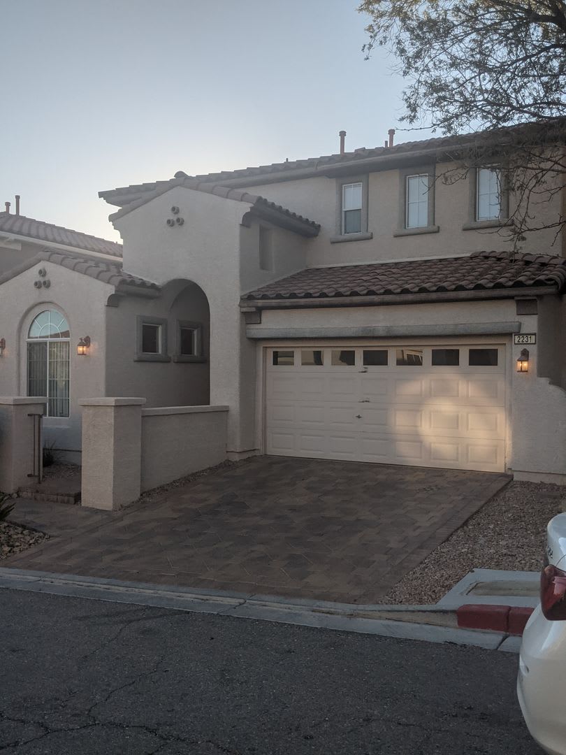 **Beautiful Summerlin Home – 3 Bed, 3 Bath, 2-Car Garage – Prime Location!**