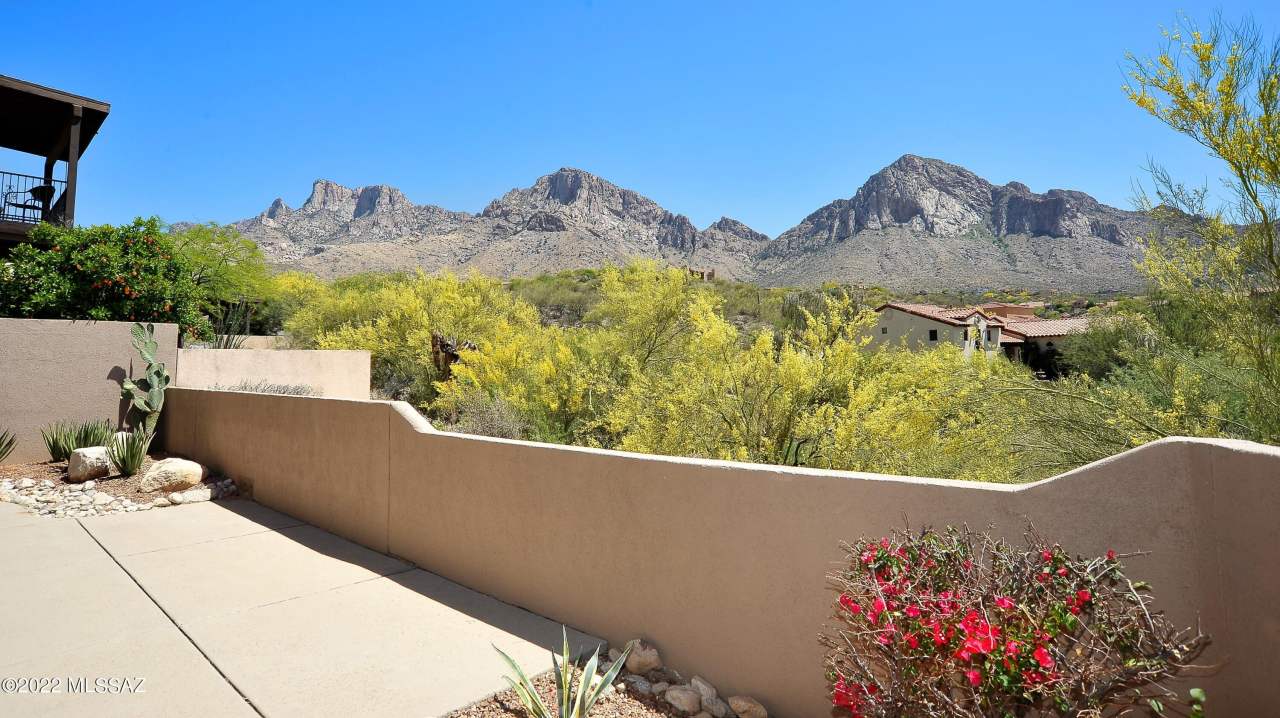 1600 E Deer Shadow Lane