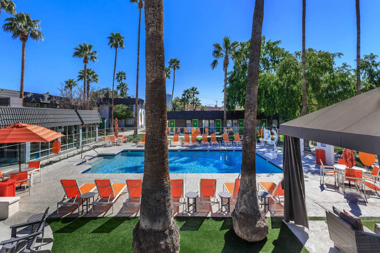 Studio 710 Apartments