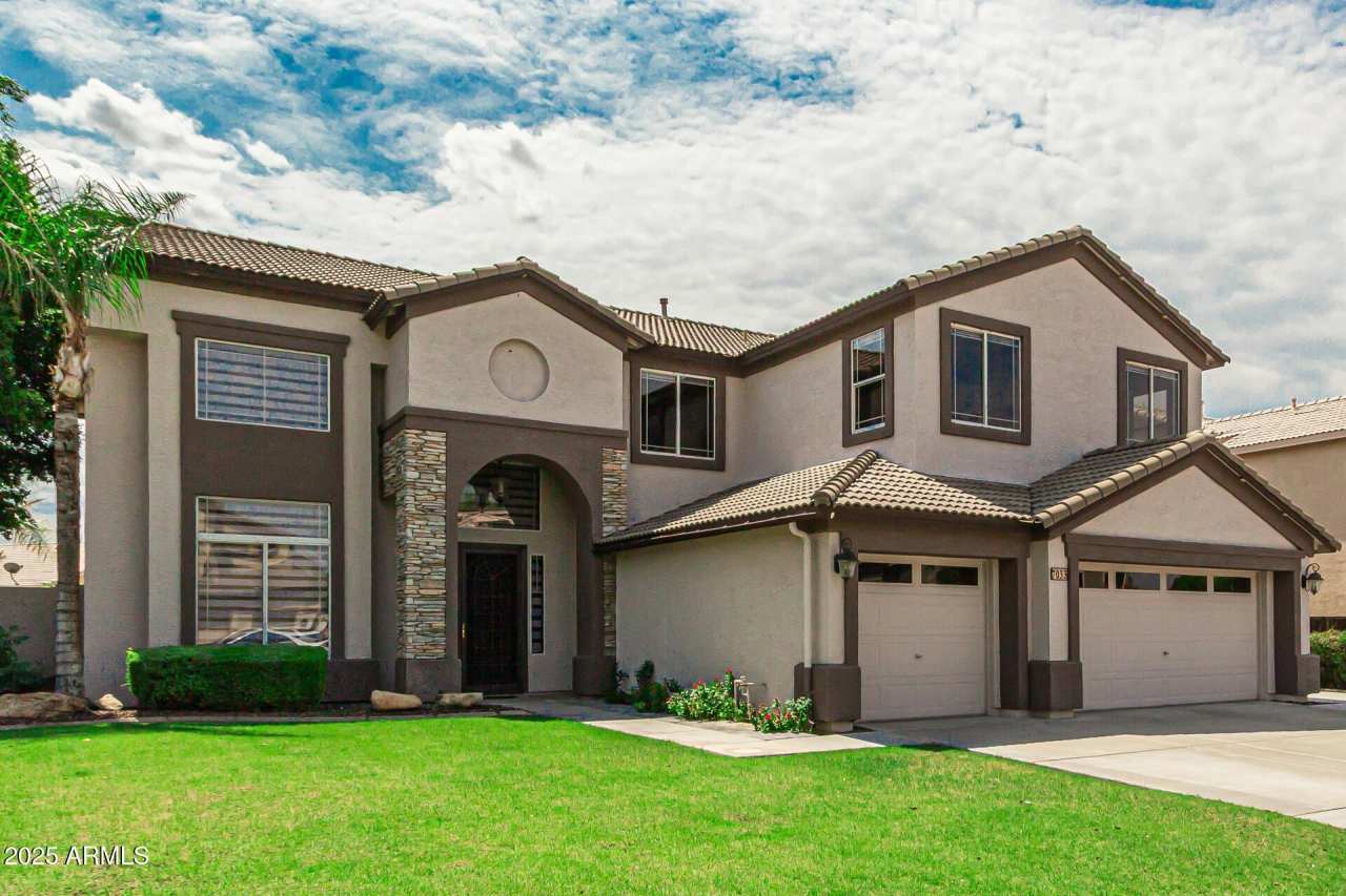 7033 W HONEYSUCKLE Drive