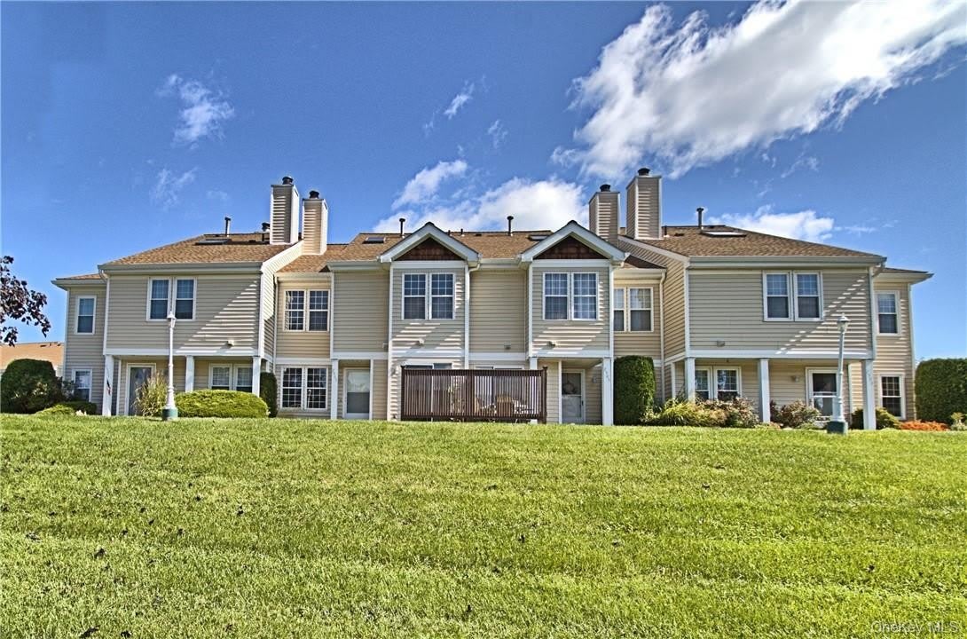 2507 Whispering Hills