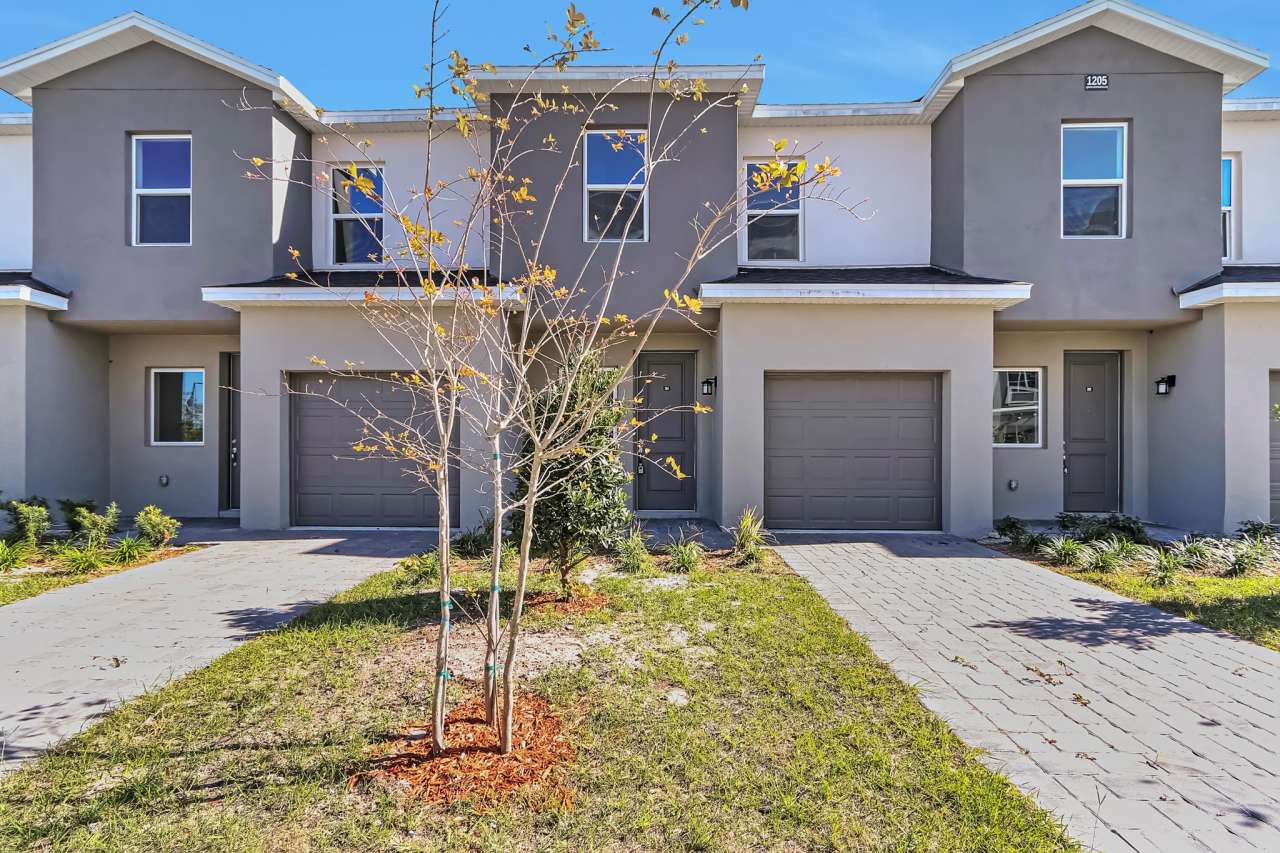 1205 Southstation Pl Apt 204