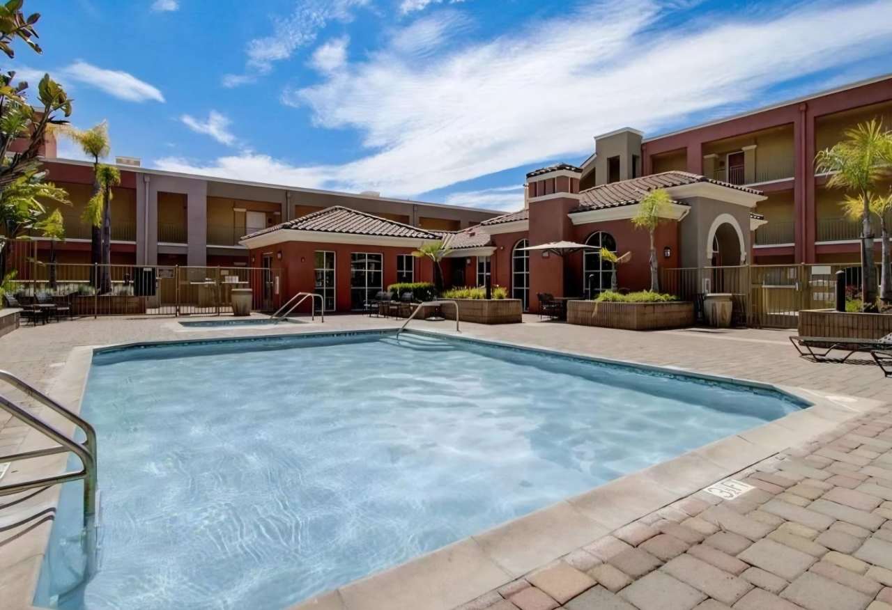 2988 Grassina Street