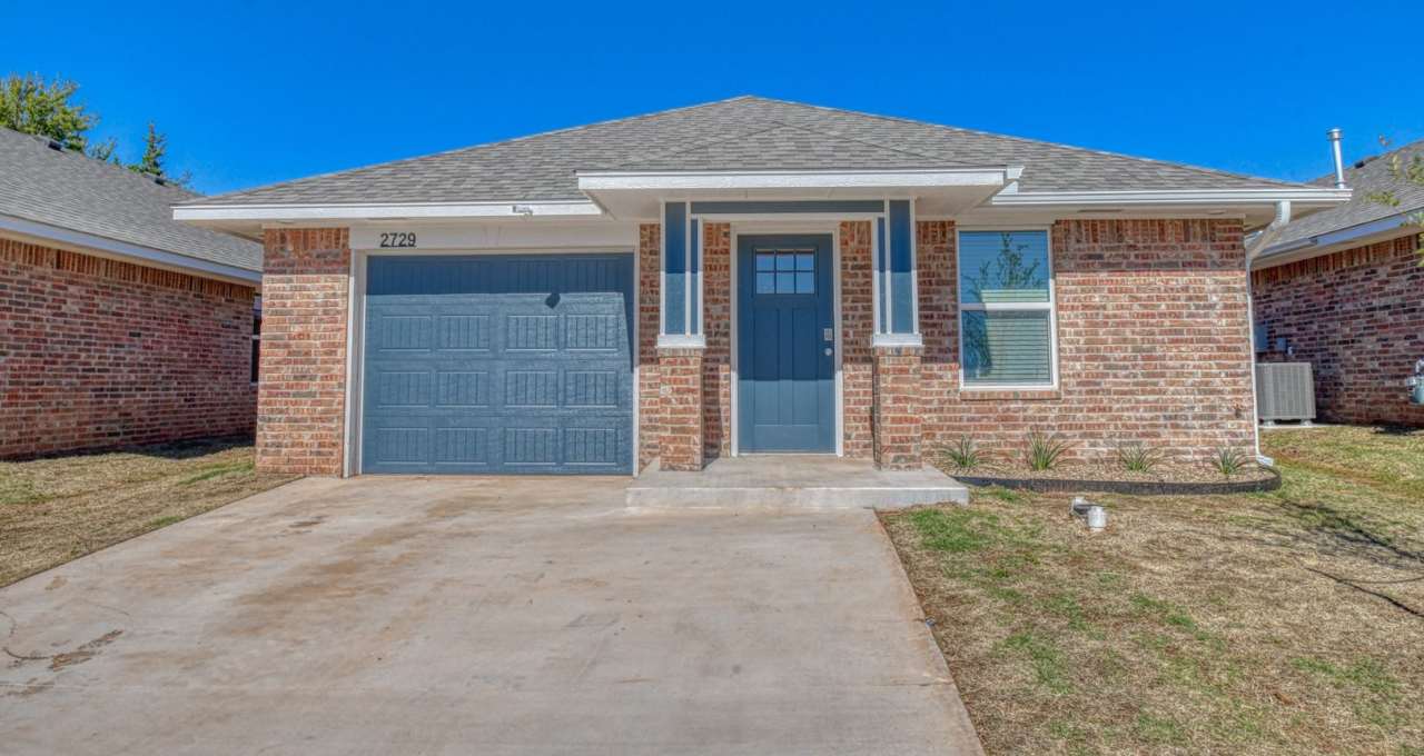 Brand New Construction in Varenna Landing! Storm shelter and lawn care included!