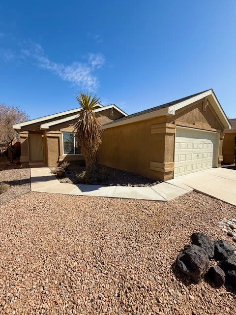 7451 Redpoll Road Northwest