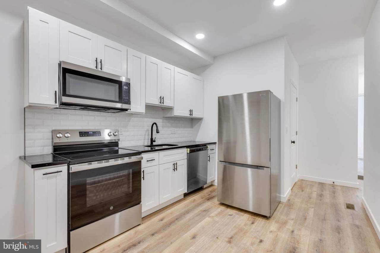 2209 S BUCKNELL STREET