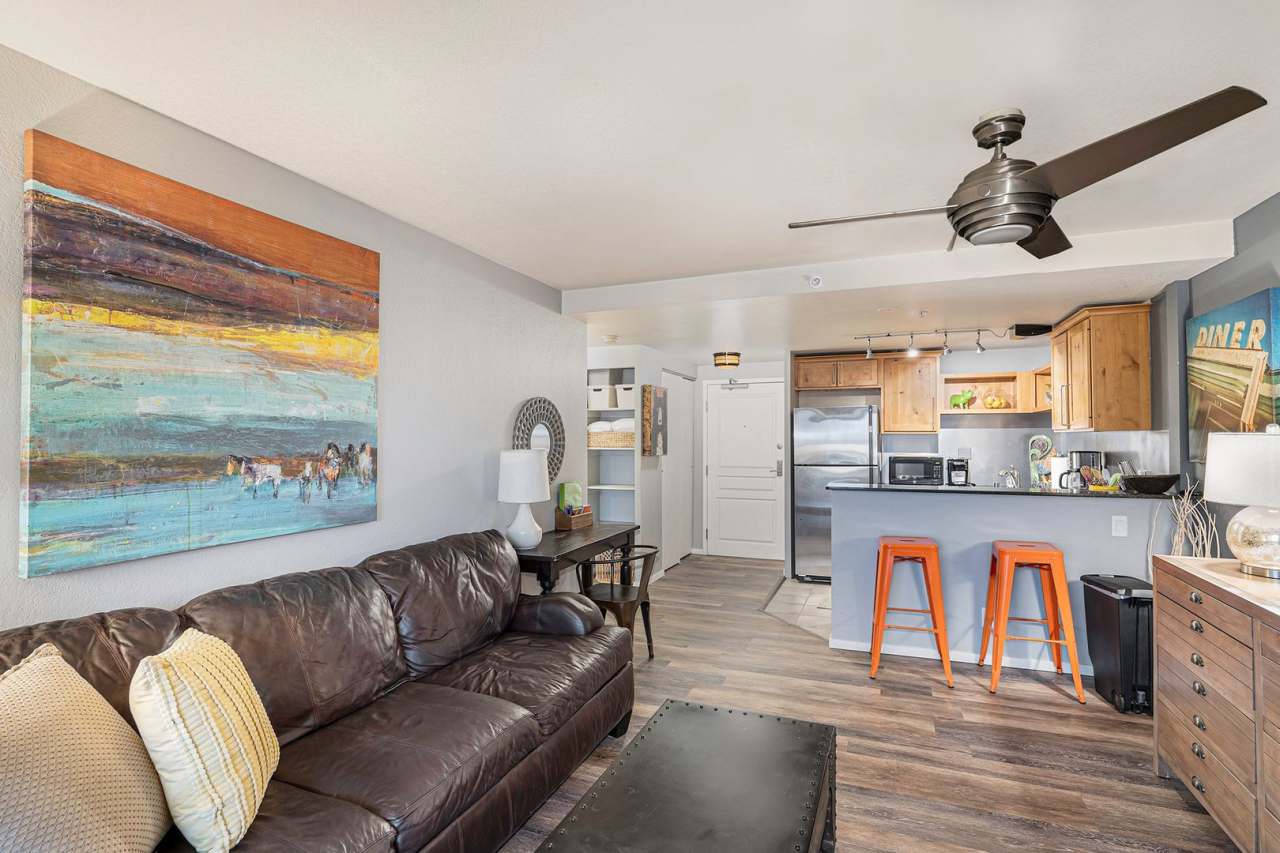 Citywalk, Short Term, Furnished