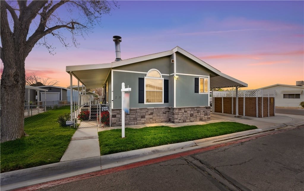 2330 E Avenue J8 Spc 237