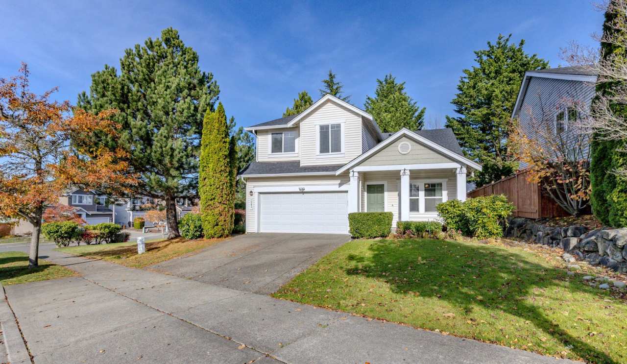 4 Bedroom Lakeland Hills Home