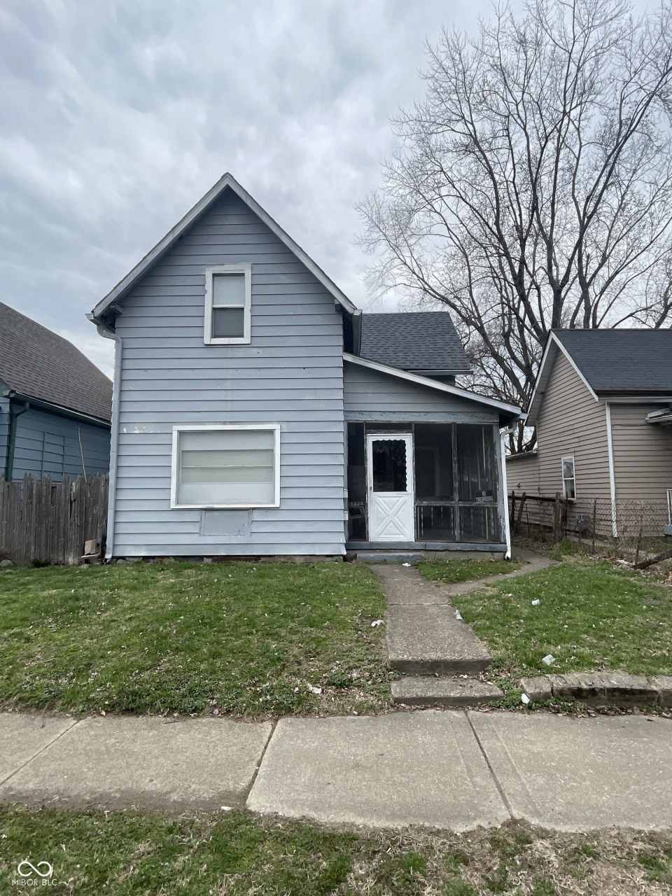 1226 S Sheffield Avenue