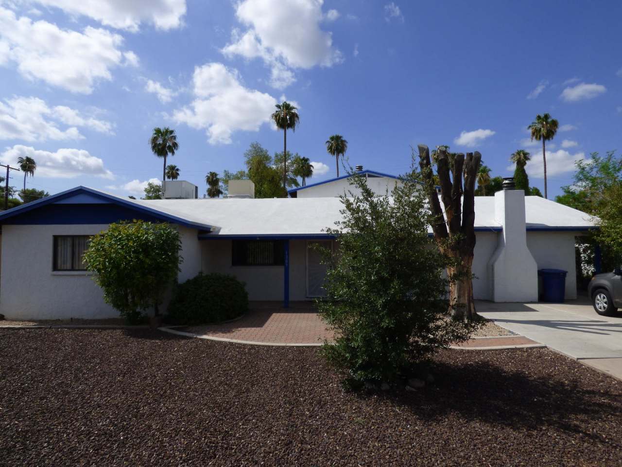 6 BEDROOM, 3 BATH, 2900SQFT HOME IN TEMPE!