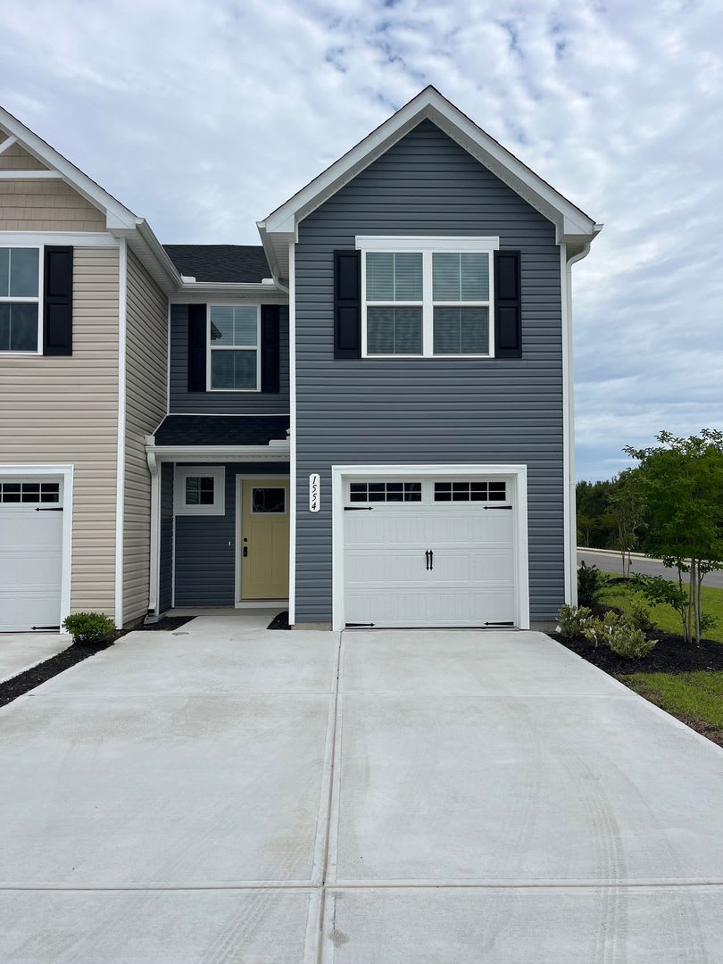 1/2 MONTH FREE* Brand New Townhome