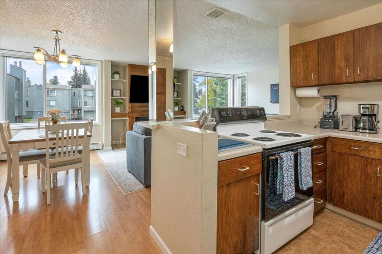 Charming Furnished Condo in Taku/Campbell - Everything You Need in One Place!