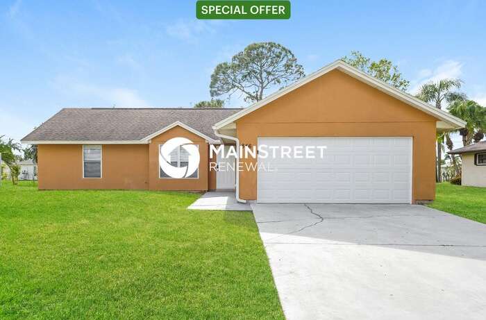 846 Southeast Cavern Avenue