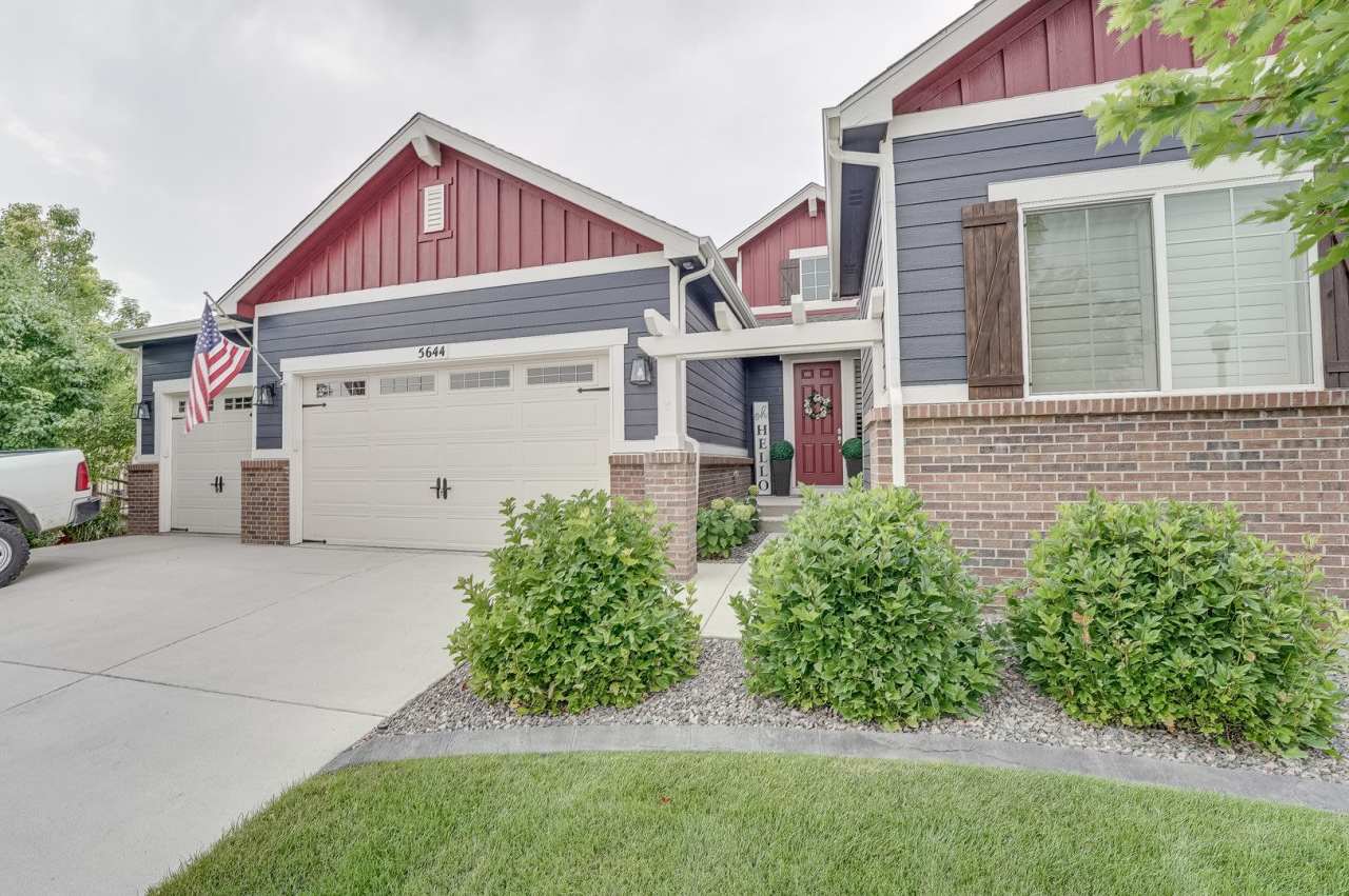 Lovely 4 Bedroom 3 Bathroom Home!