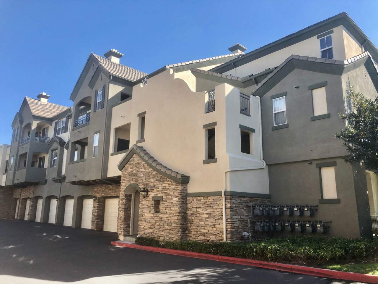 2 Bed/2 Bath Otay Ranch