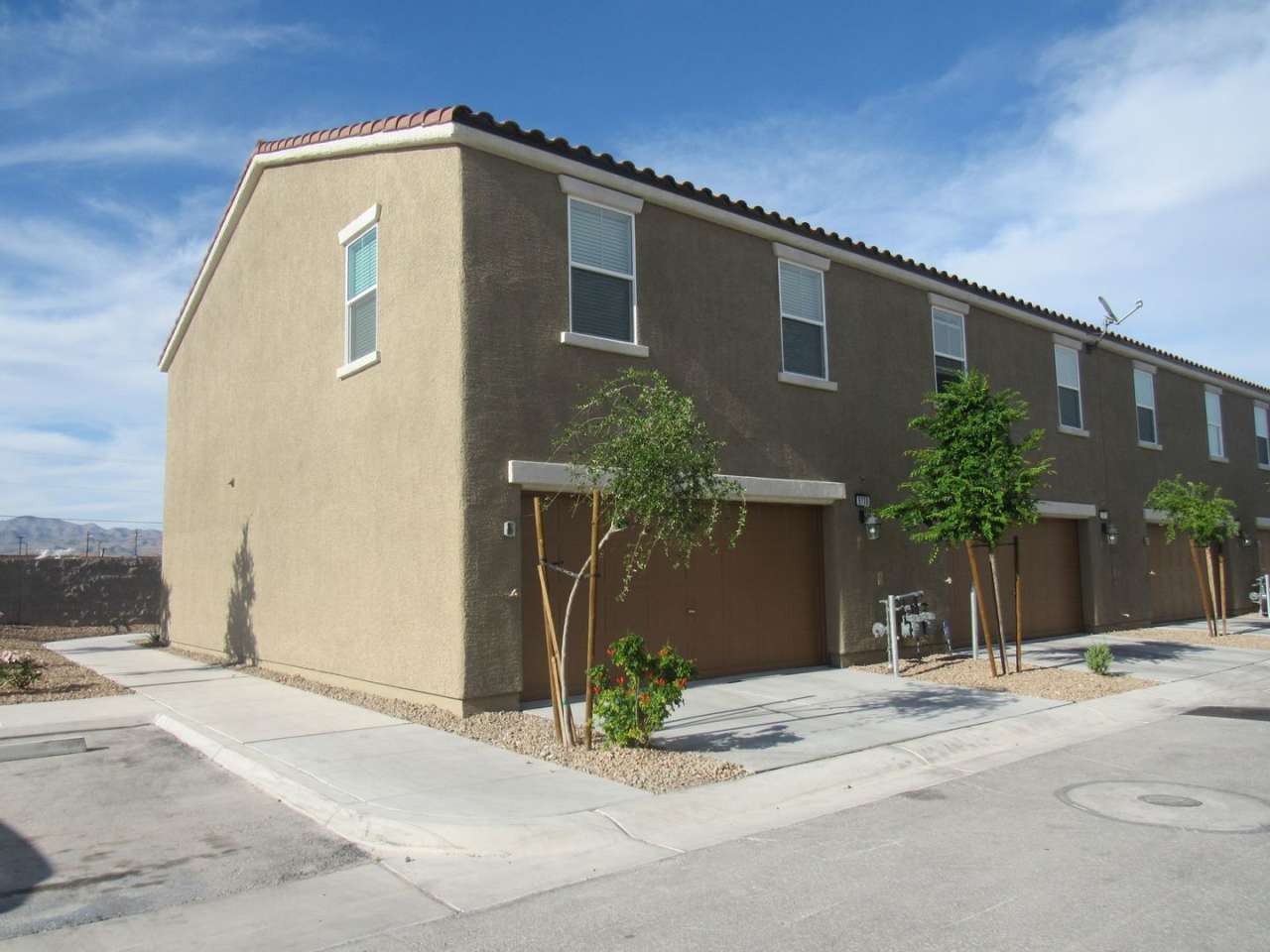3 Bedroom Townhome located near Nellis Base!