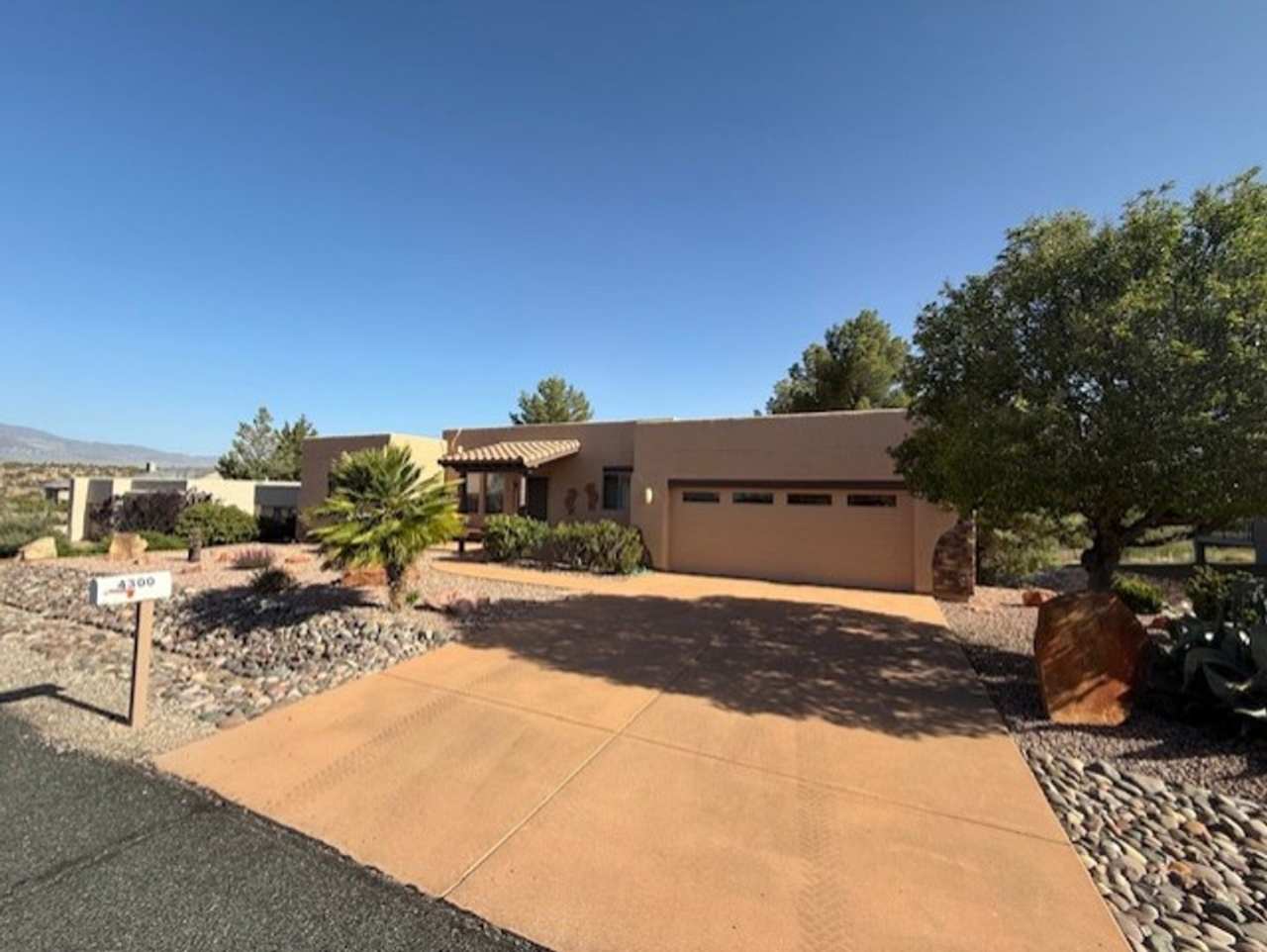 Long Term Vacation Rental Available Now - Fully Furnished In Verde Santa Fe on the golf course, Beautiful Views