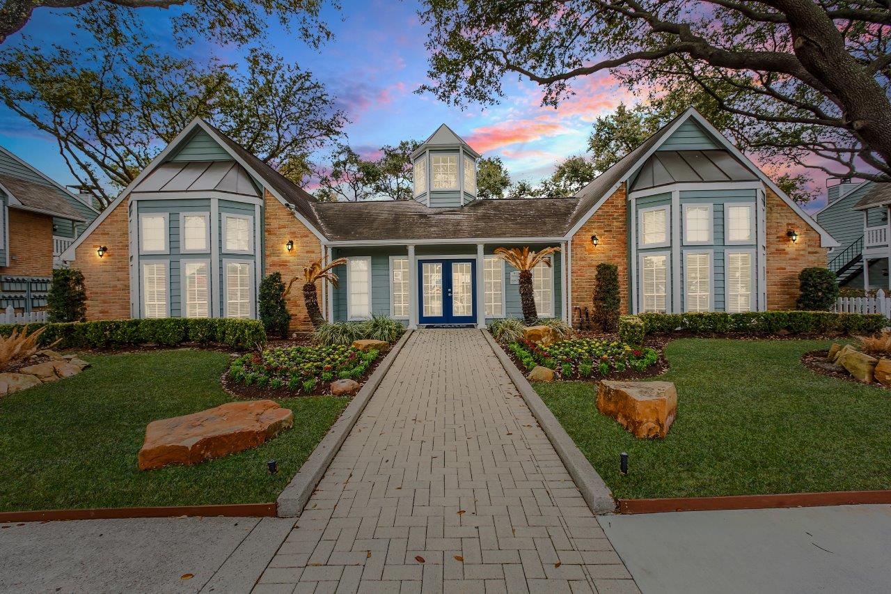 Oaks at Greenview