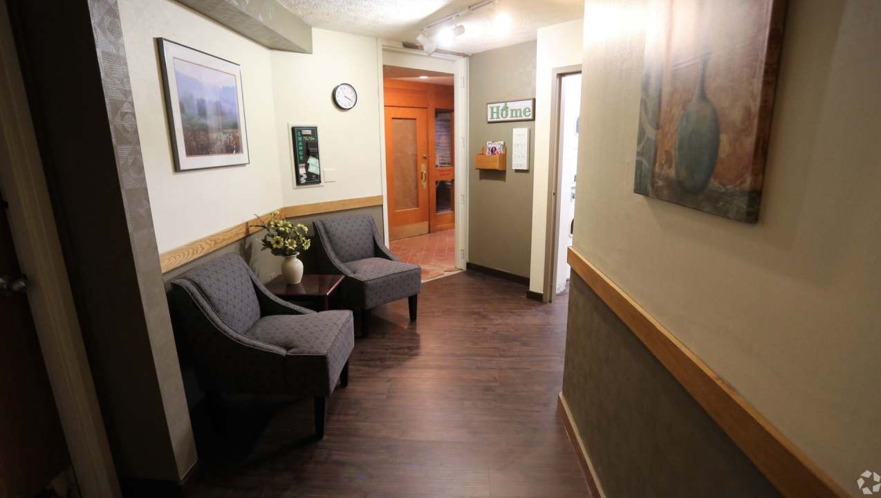 Fairway Tower  Manor Apartments