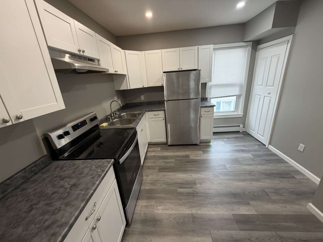 411 Pleasant Street - 2E