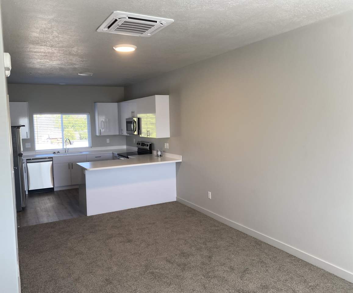 560 South Main Street - 302