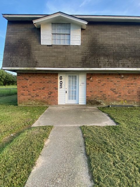 605 Zoe Circle - 1