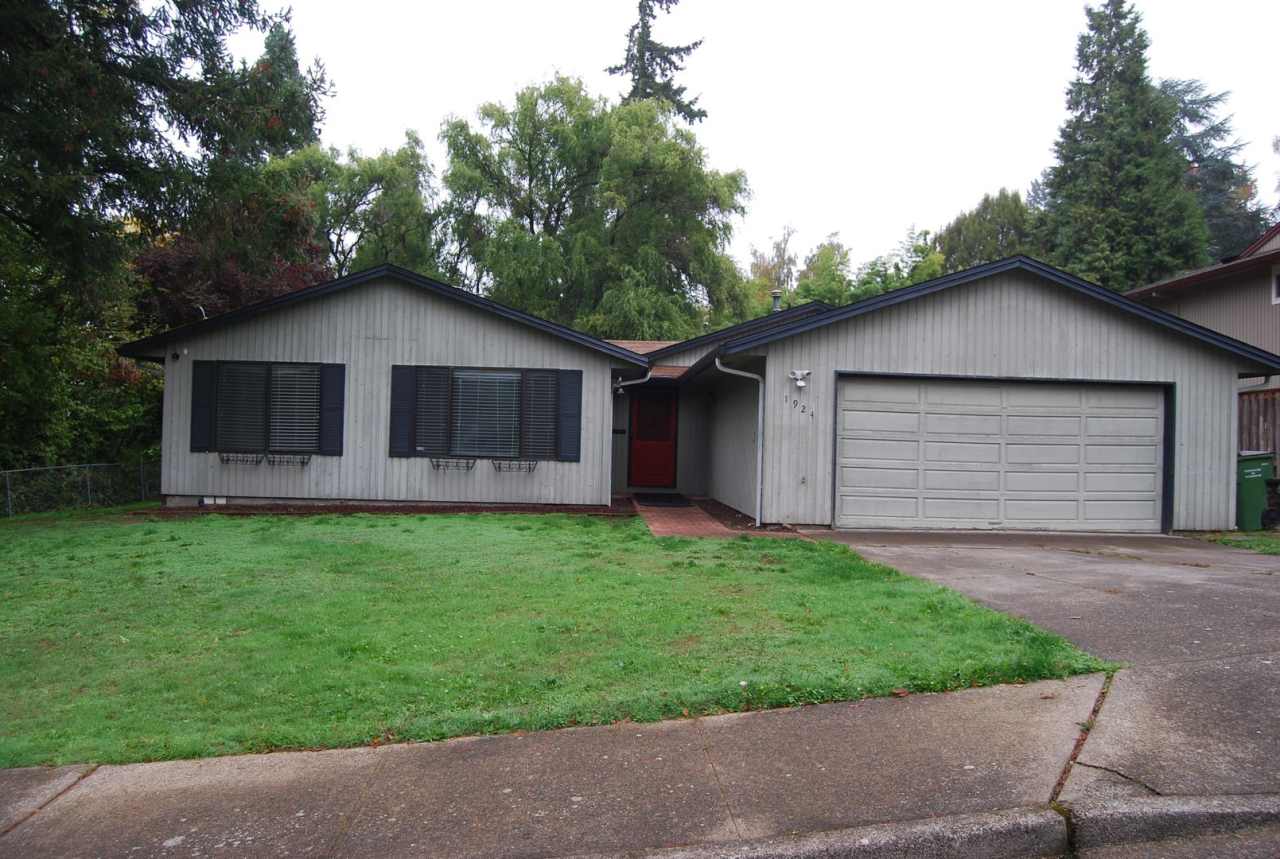 3 Bedroom 2 Bath Home Newberg, OR 97132