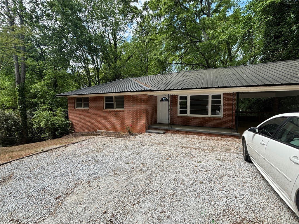 126 College Heights Boulevard