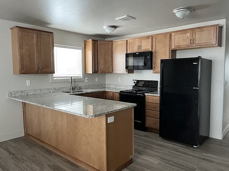 686 Caribou Street - 1