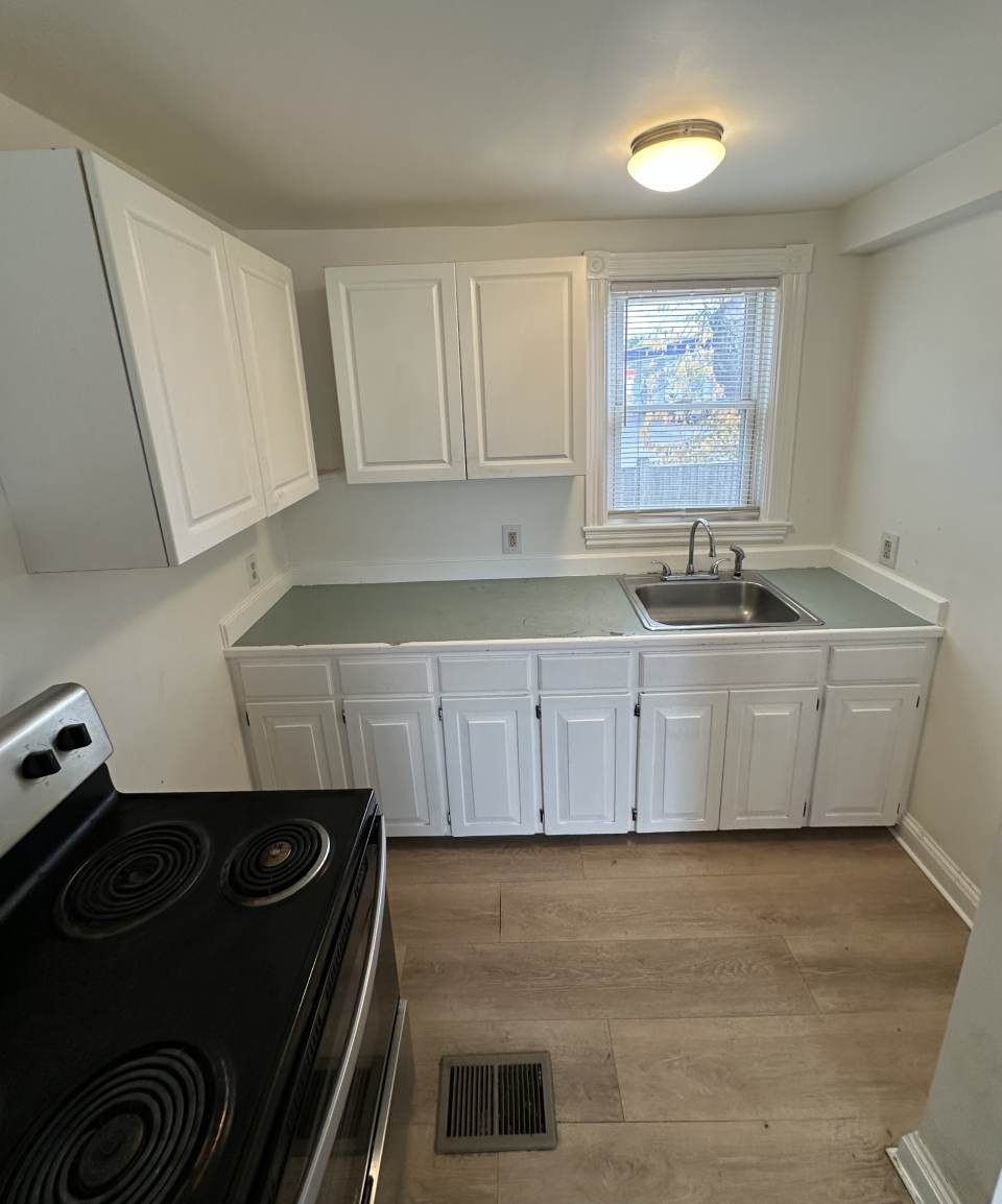 1478 Broadway St - 1