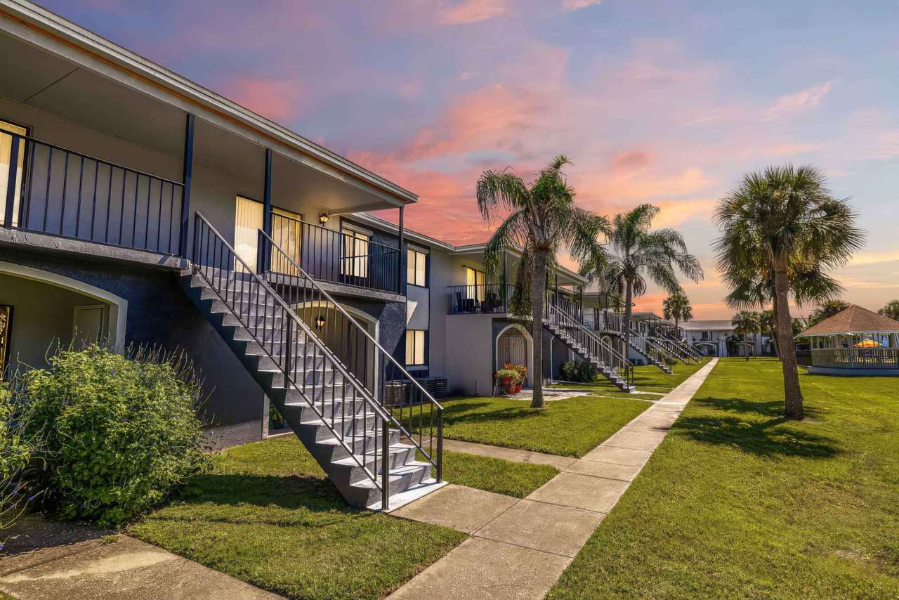 Topaz Cay Apartment Homes
