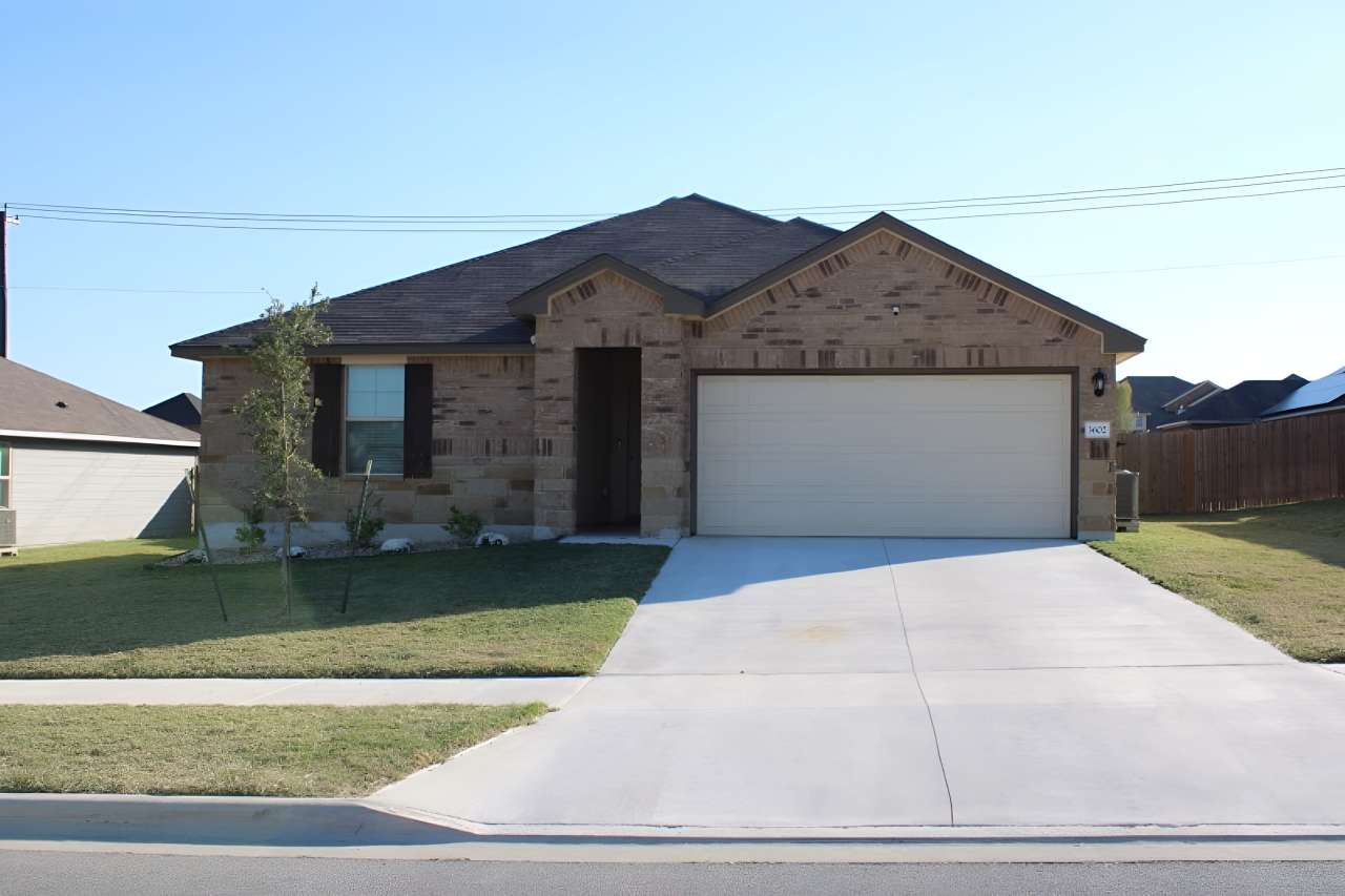 3602 Fountain View Dr