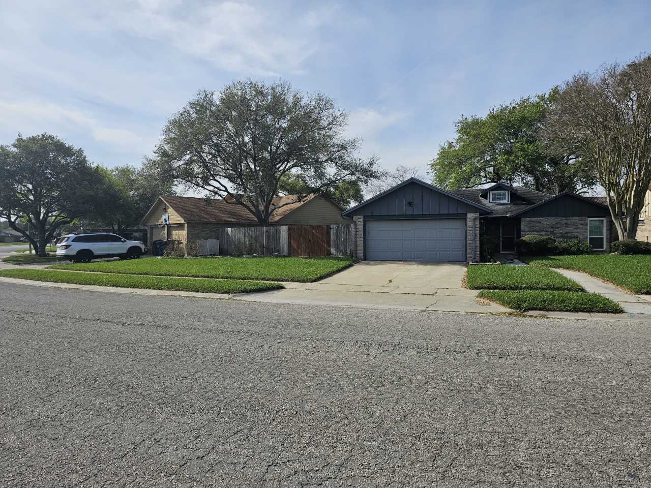 3125 Dunbarton Oak Street