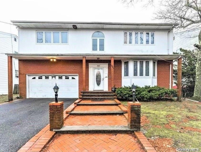 723 Hungry Harbor Road