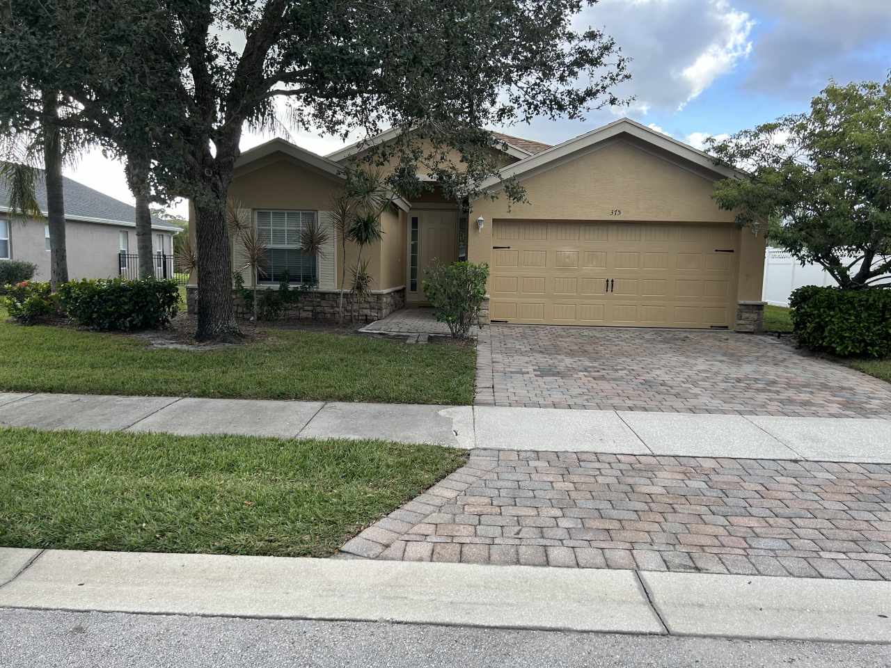 375 Lexington Avenue Southwest