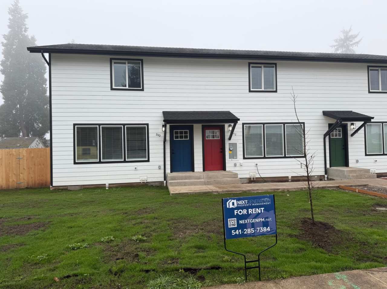 Brand new 3 bedroom 3 full bath townhouse in Thurston!