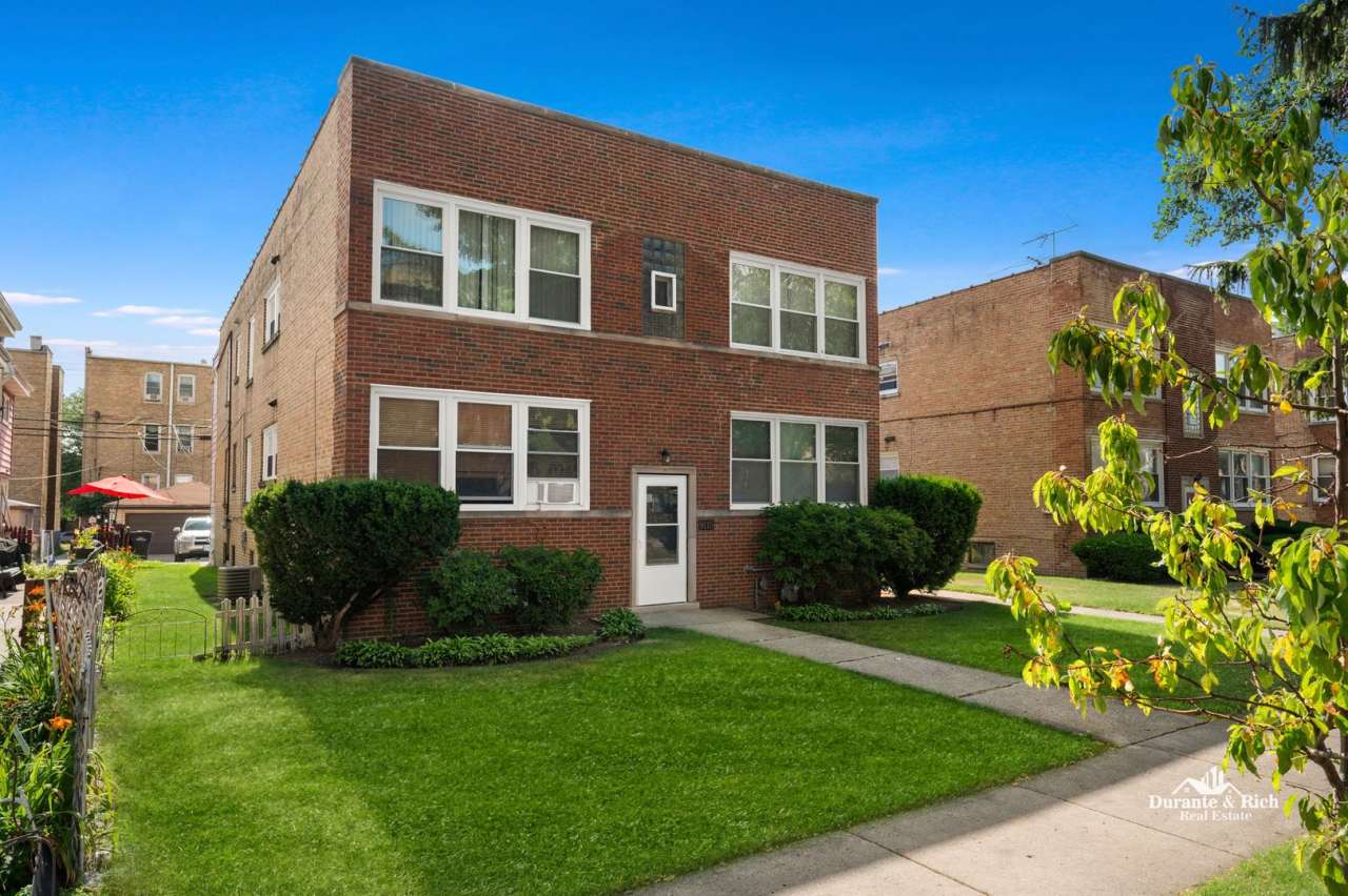Super-sunny Skokie 2 Bed